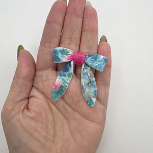 Large bow studs